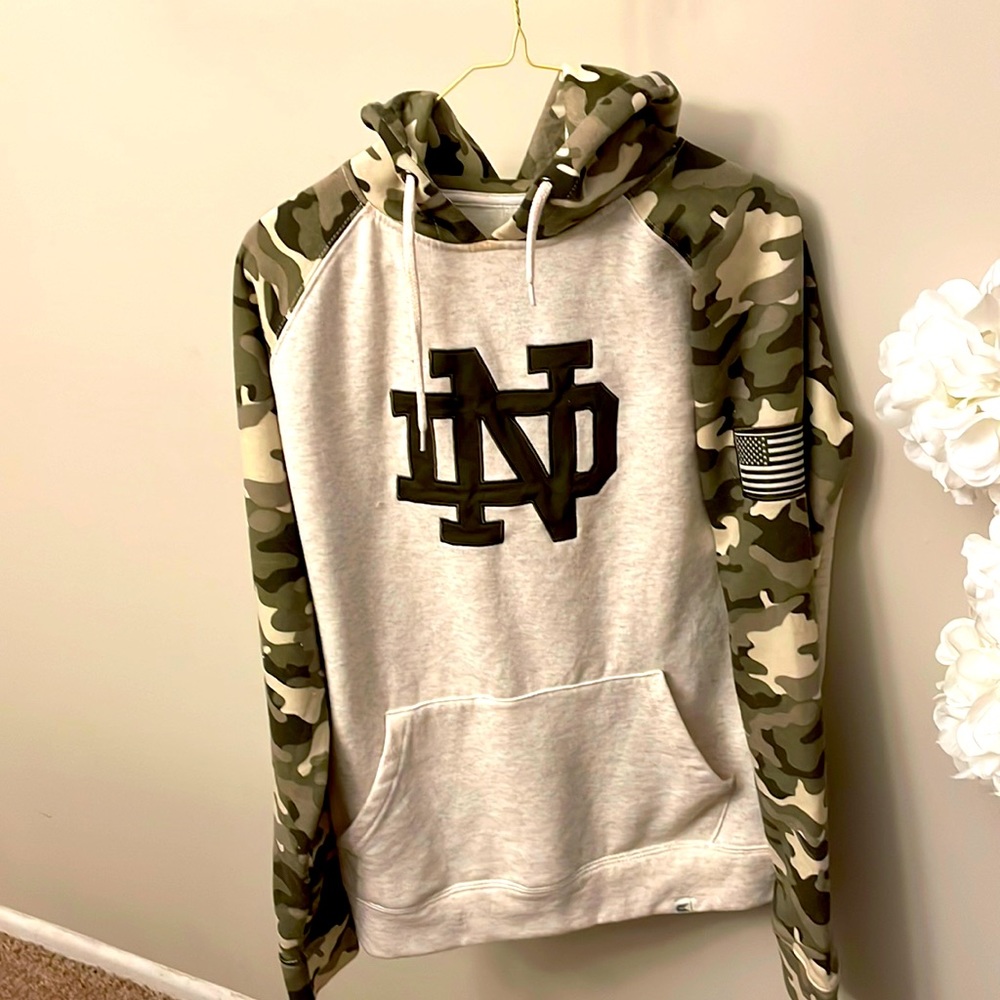 Small Notre Dame military sweatshirt ! Runs big . Never worn